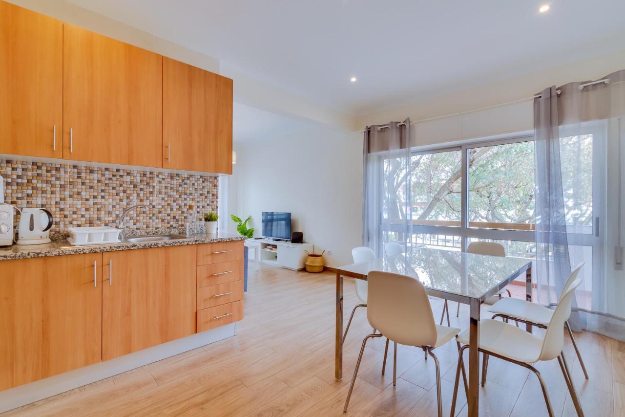 Quarteira 2Br - Near The Beach At Homesbyfc Exterior foto