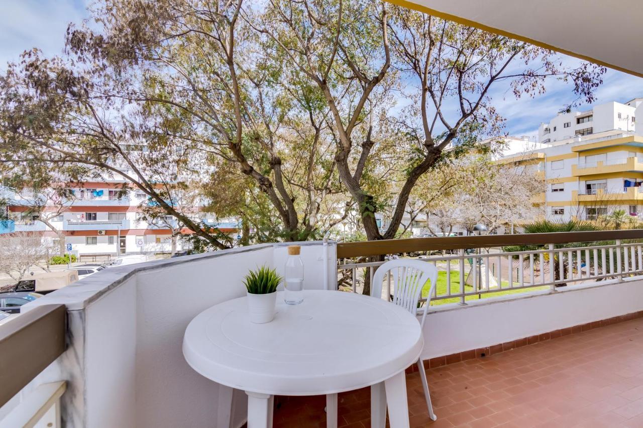 Quarteira 2Br - Near The Beach At Homesbyfc Exterior foto